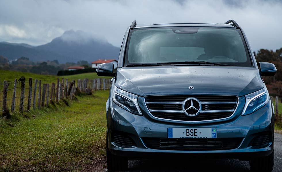 image-test ambulance Mercedes