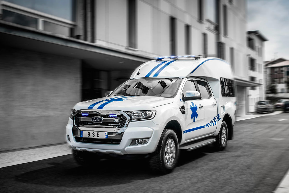 découvrez nos modèles d’ambulances 4x4