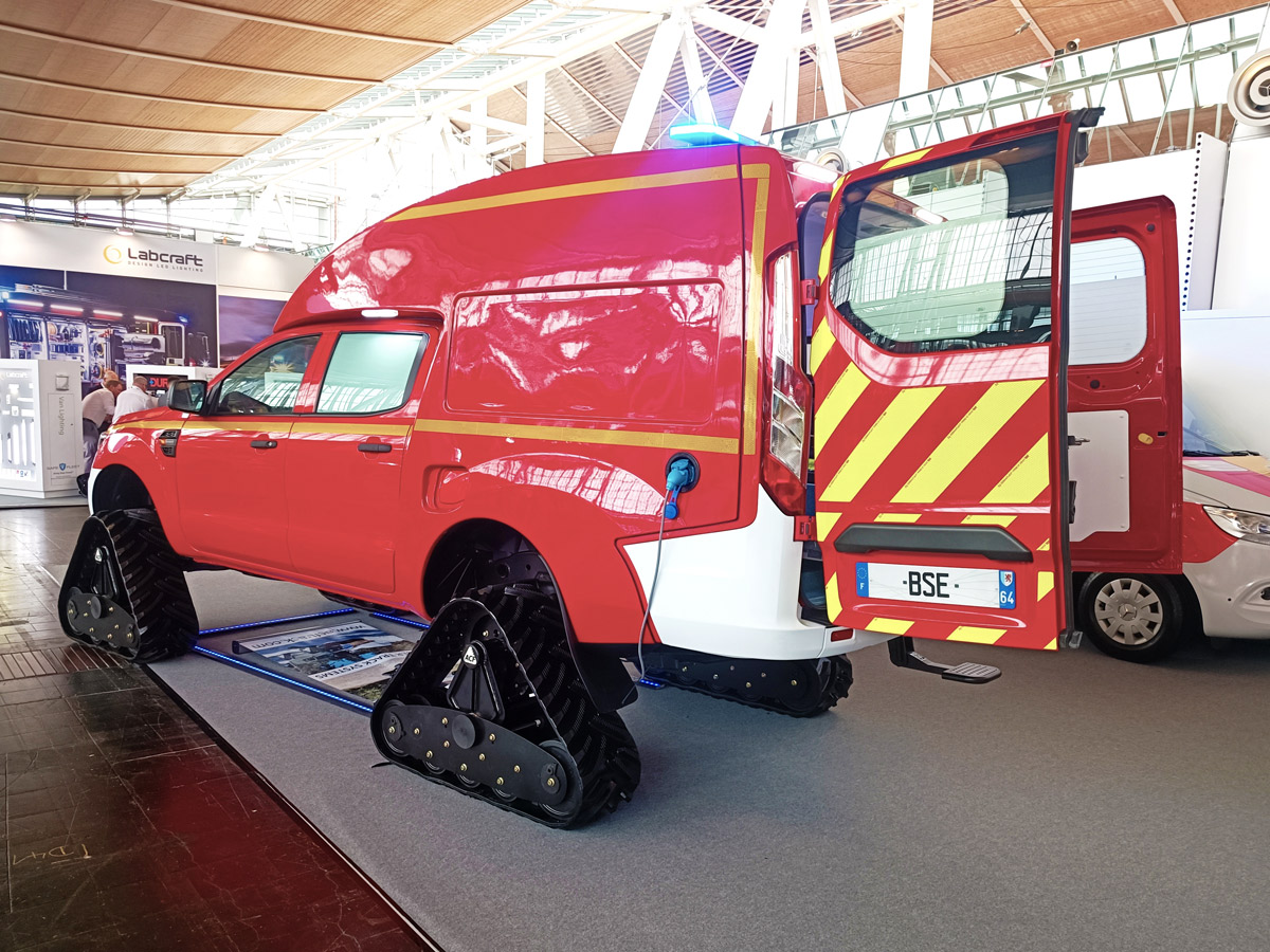 Salon Interschutz ambulances secours 4x4