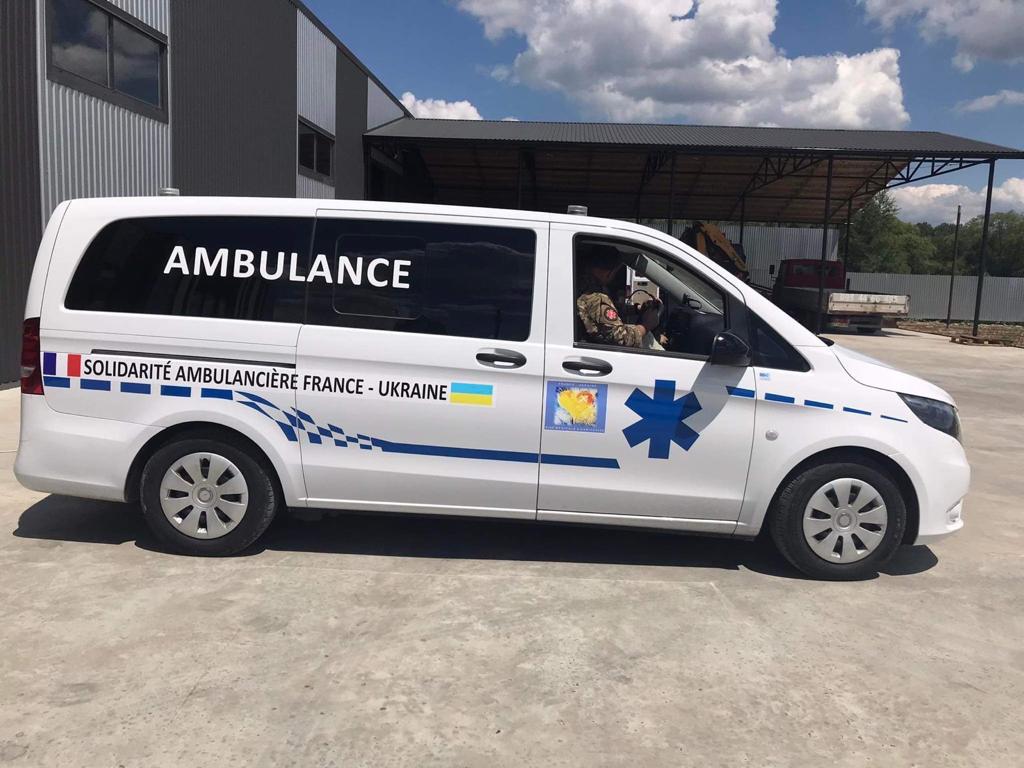 Ambulance Mercedes Vito - AVANT
