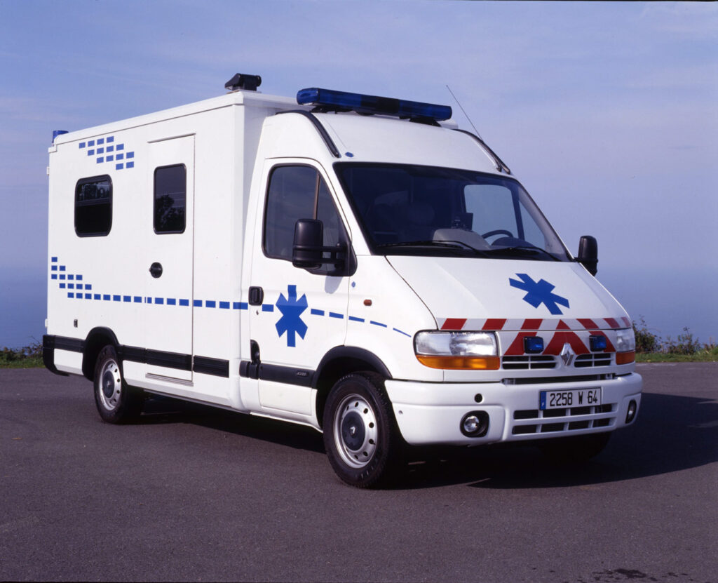 Premières ambulances cellules carrées (abandonnées avec l'arrivée de nouvelles normes)