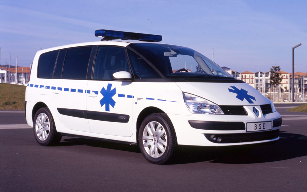 BSE transforme un monospace en ambulance, sur la base d&rsquo;un Renault Espace