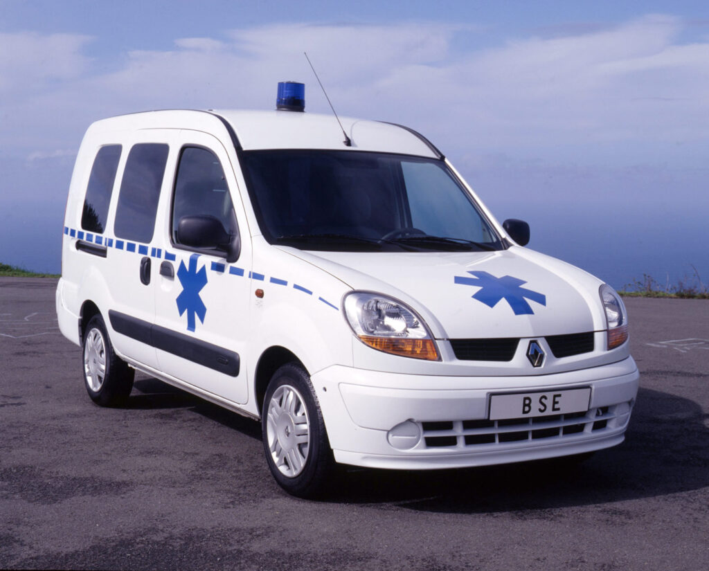 Première ambulance Renault Kangoo rallongé