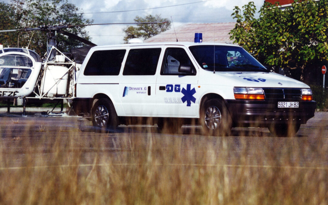 Création de la société et fabrication de la toute première ambulance