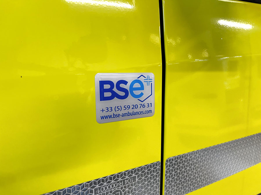 UMH Mercedes Sprinter 4x4 (SAMU 89)