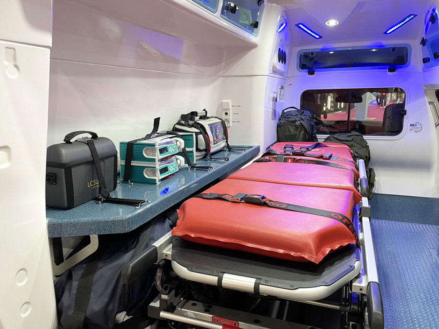 Ambulance Ford Ranger 4 - Eurosatory