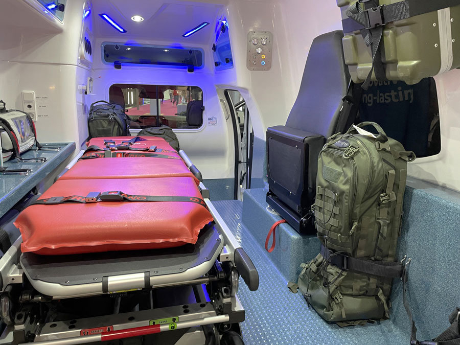 Ambulance Ford Ranger 4 - Eurosatory
