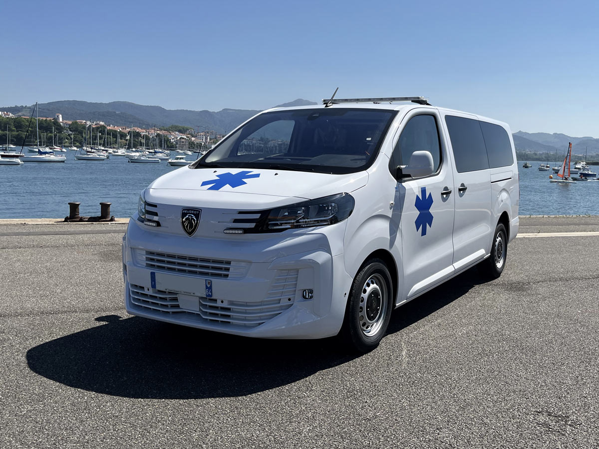 ambulance Peugeot Expert 2024 BSE