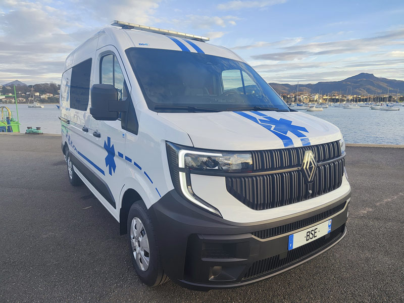 Ambulance nouveau Renault Master XDD