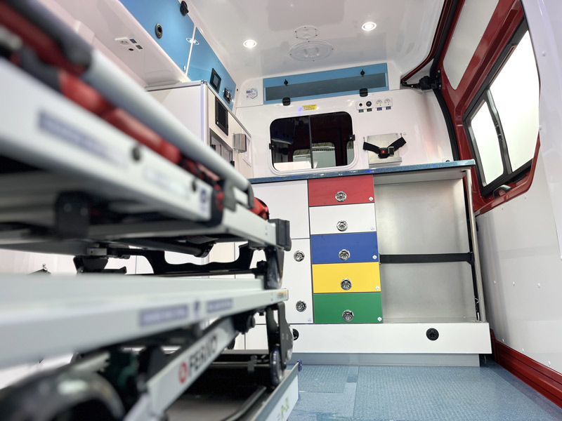 Livraison Renault Master SDIS 40