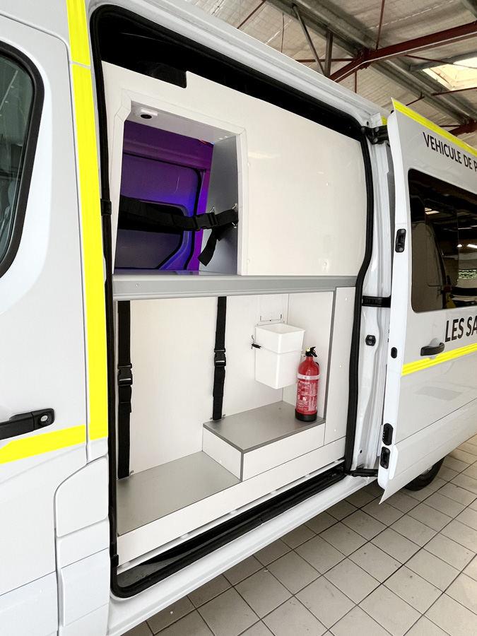 Photos ambulance VPSP Renault Master SNSM 29