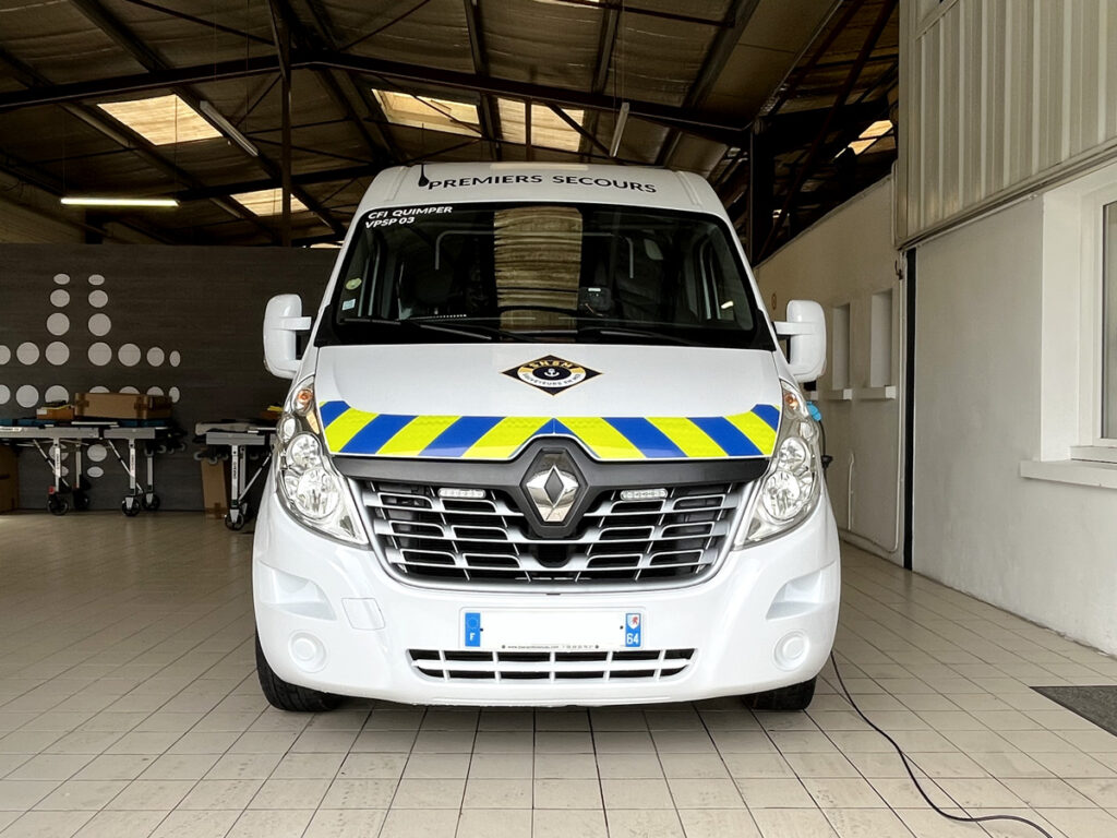 Photos ambulance VPSP Renault Master SNSM 29
