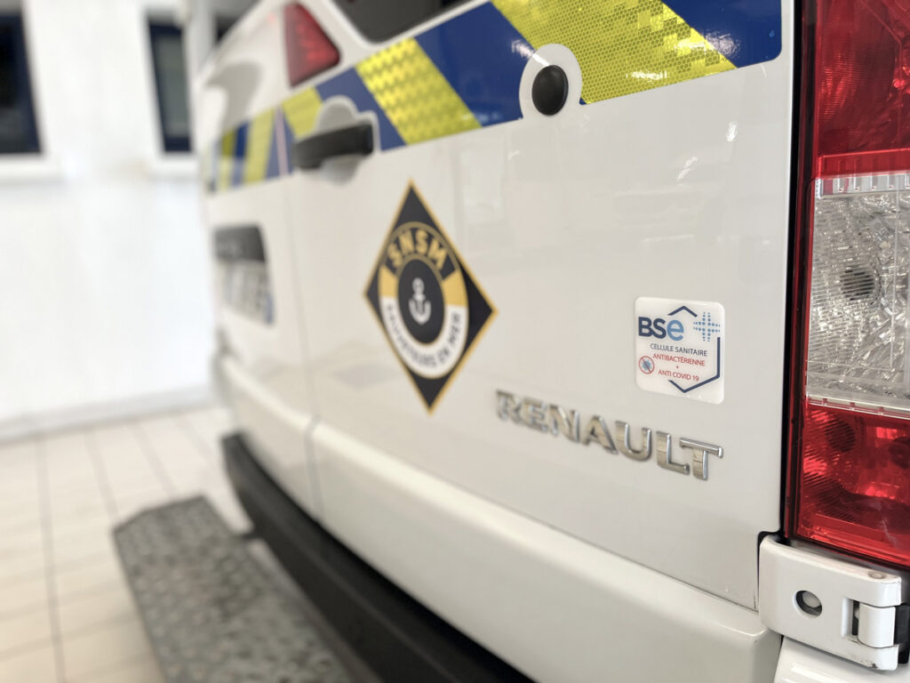 Photos ambulance VPSP Renault Master SNSM 29