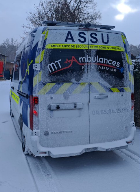 1 Renault Master pour MT-Ambulances à Pontaumur